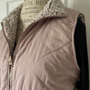 Women's reversible Quilted Pink/Sherpa Vest